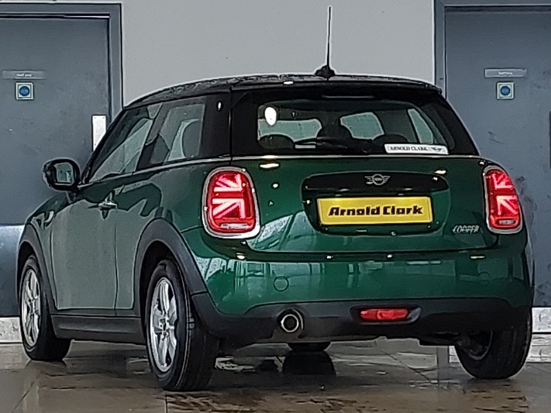 Mini Hatch 1.5 Cooper Classic II SG70RUY Green #2