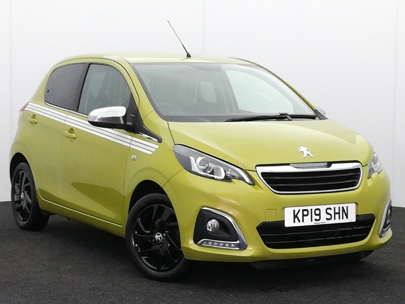 Peugeot 108 1.0 72 Collection Green