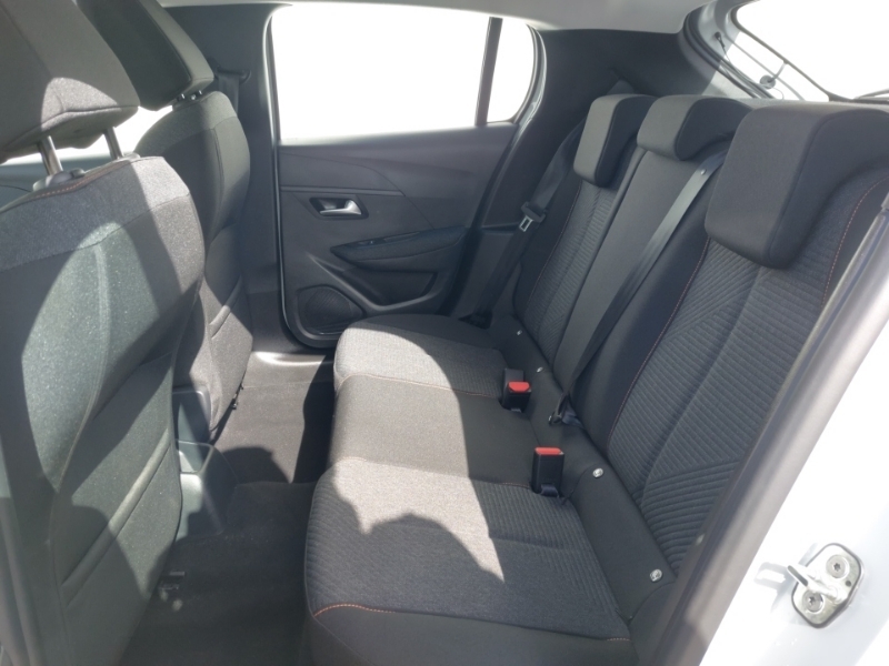 Peugeot 208 Hatchback Special Edi 1.2 Puretech 100 Style SB25VTK White #6