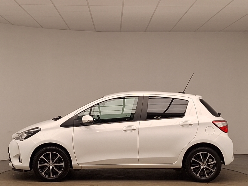 Toyota Yaris 1.5 Vvt-i Icon Tech NJ69YJD White #4