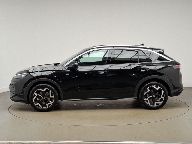 Volkswagen T-Roc 1.5 Etsi 150 R-line Dsg Black #4