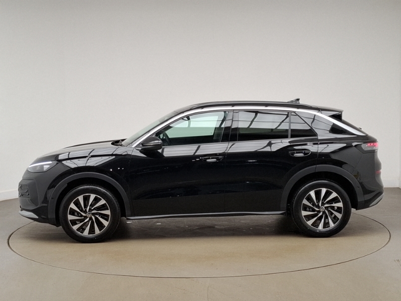 Volkswagen T-Roc 1.5 Etsi 150 Life Dsg Black #4