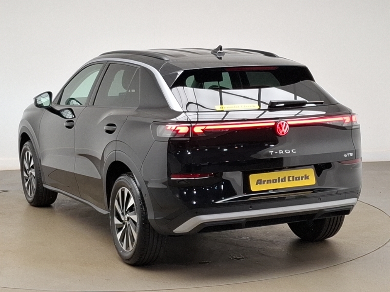 Volkswagen T-Roc 1.5 Etsi 150 Life Dsg Black #2