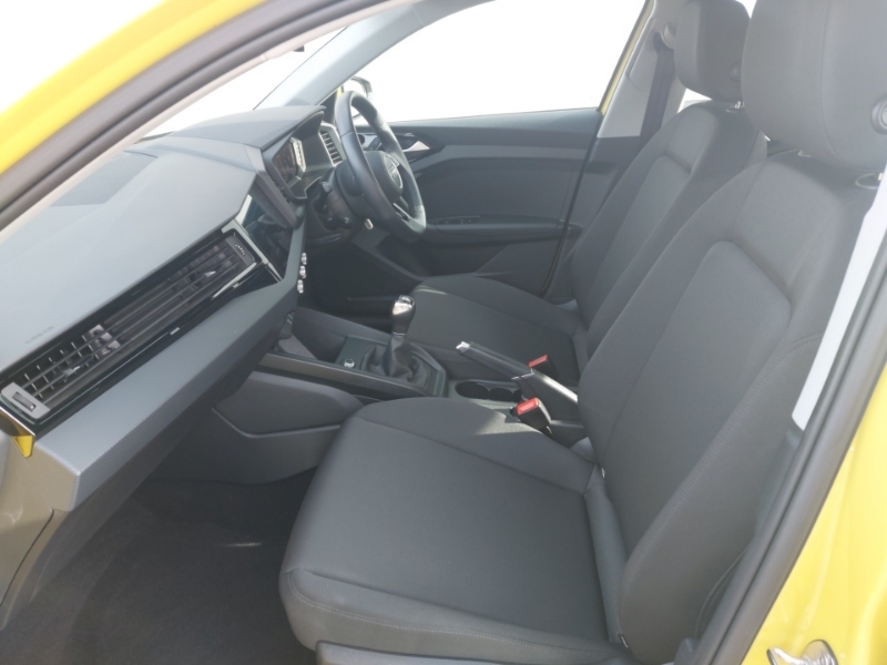 Audi A1 30 Tfsi 110 Technik SD22MXS Yellow #5