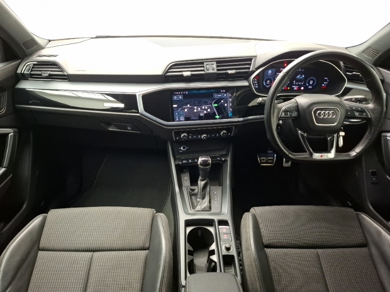 Audi Q3 35 Tfsi Black Edition S Tronic YP22XPJ White #3