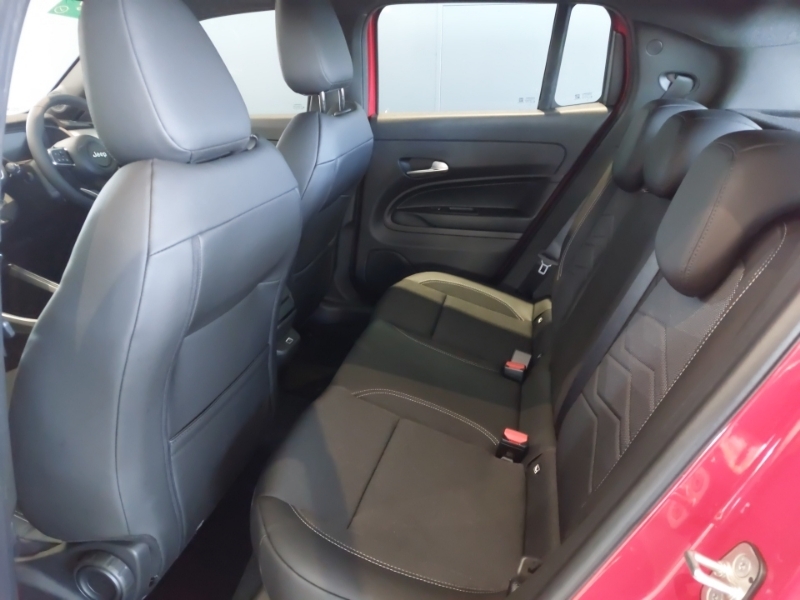 Jeep Avenger 1.2 E-hybrid Altitude Dct Red #5