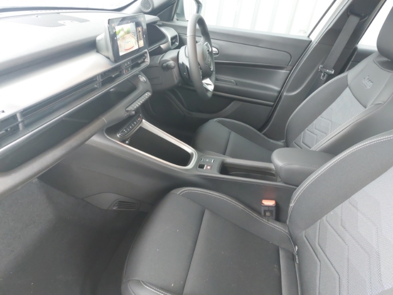 Jeep Avenger 1.2 E-hybrid Altitude Dct White #5