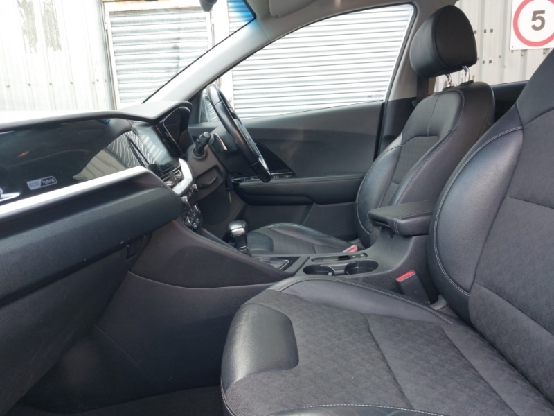Kia Niro 1.6 Gdi Hybrid 2 Dct SJ70OBW White #5