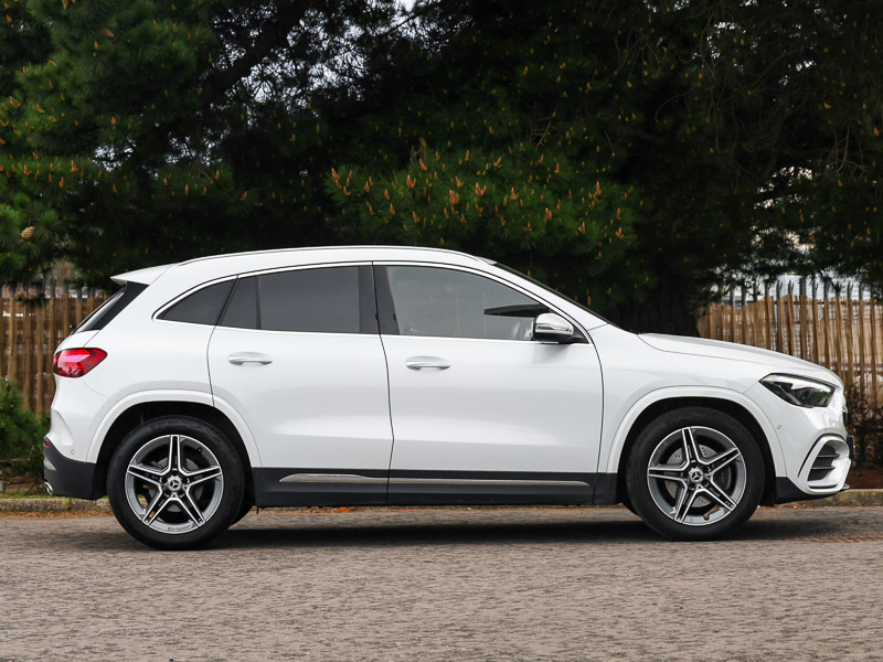 Mercedes-Benz GLA Class Gla 200 Amg Line Executive SY24JHA White #4