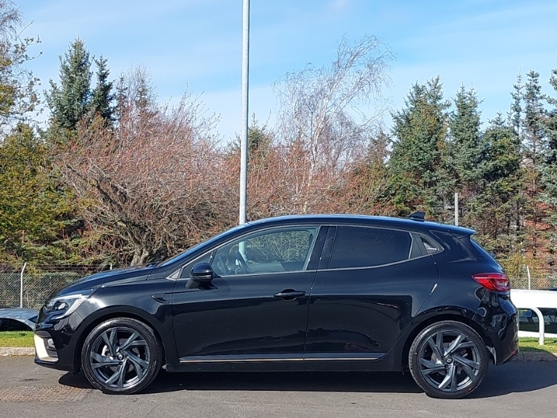 Renault Clio 1.6 E-tech Full Hybrid 145 Engineered SO23AYX Black #4