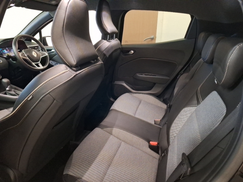 Renault Clio 1.6 E-tech Full Hybrid 145 Techno DA24BWF Black #6