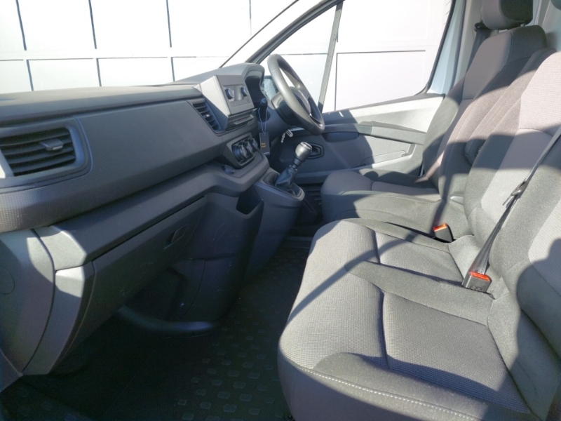 Renault Trafic Ll30 Blue Dci 130 Business Van SA22WGG White #5