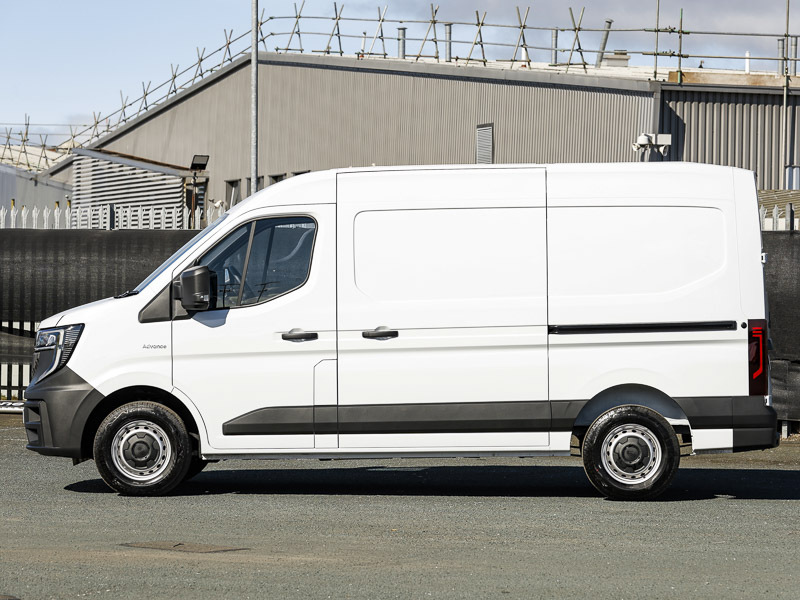 Renault Master Lm35 Blue Dci 150 Advance Medium Roof Van SC75EEA White #4