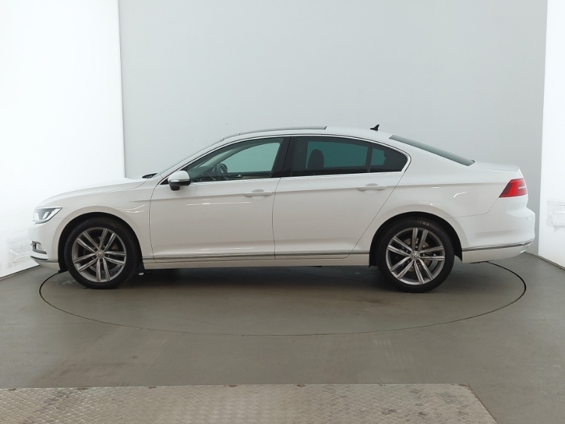 Volkswagen Passat 1.5 Tsi Evo 150 Gt Panoramic Roof DP19OPS White #4