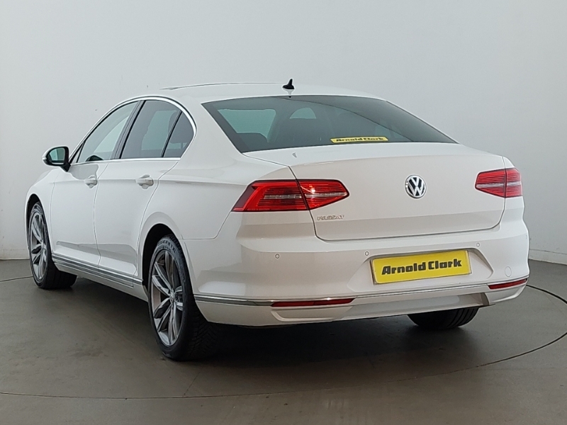 Volkswagen Passat 1.5 Tsi Evo 150 Gt Panoramic Roof DP19OPS White #2