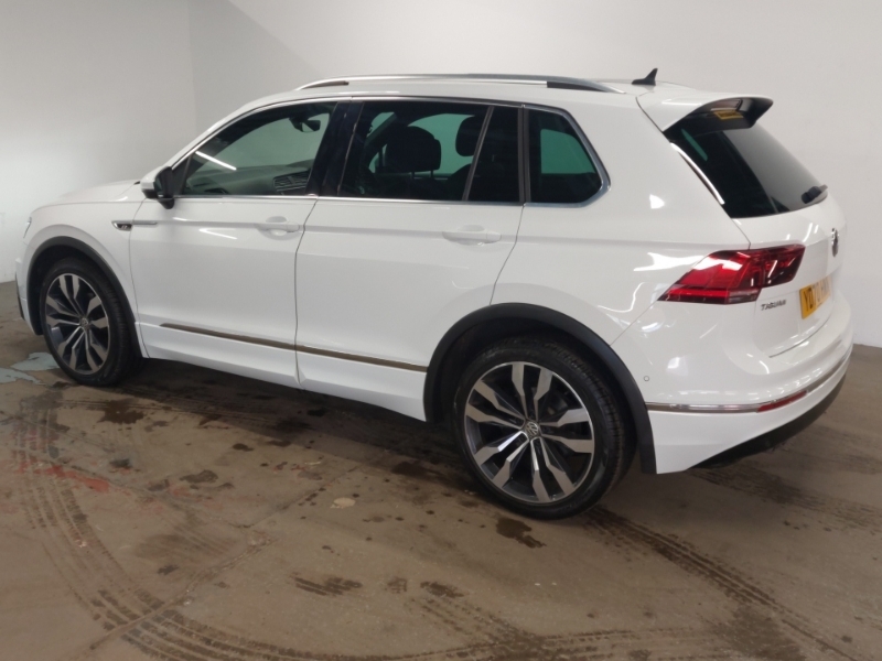 Volkswagen Tiguan 2.0 Tdi 150 R-line Tech Dsg White #4