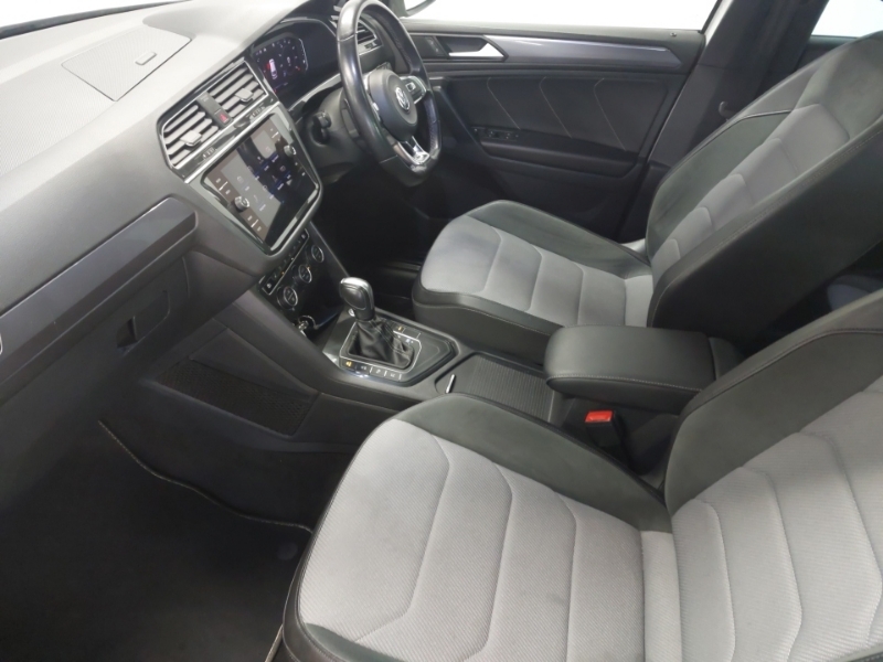 Volkswagen Tiguan 2.0 Tdi 150 R-line Tech Dsg White #5