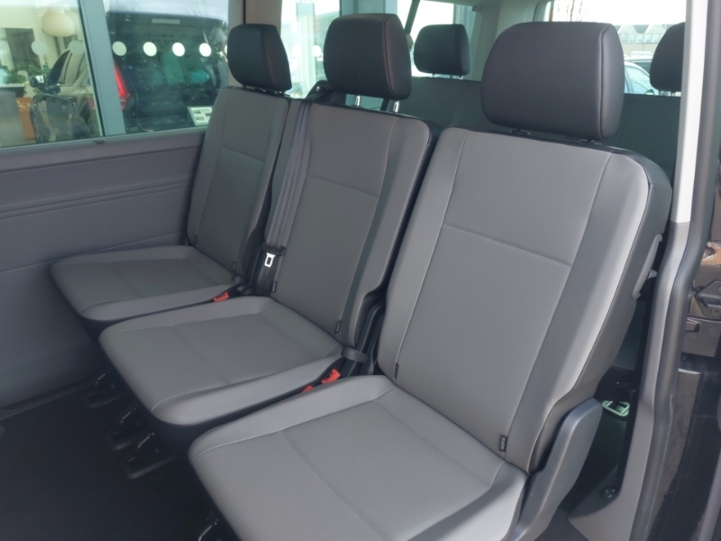 Volkswagen Transporter Shuttle 2.0 Tdi 150Ps Se Minibus SM24YAU Black #6