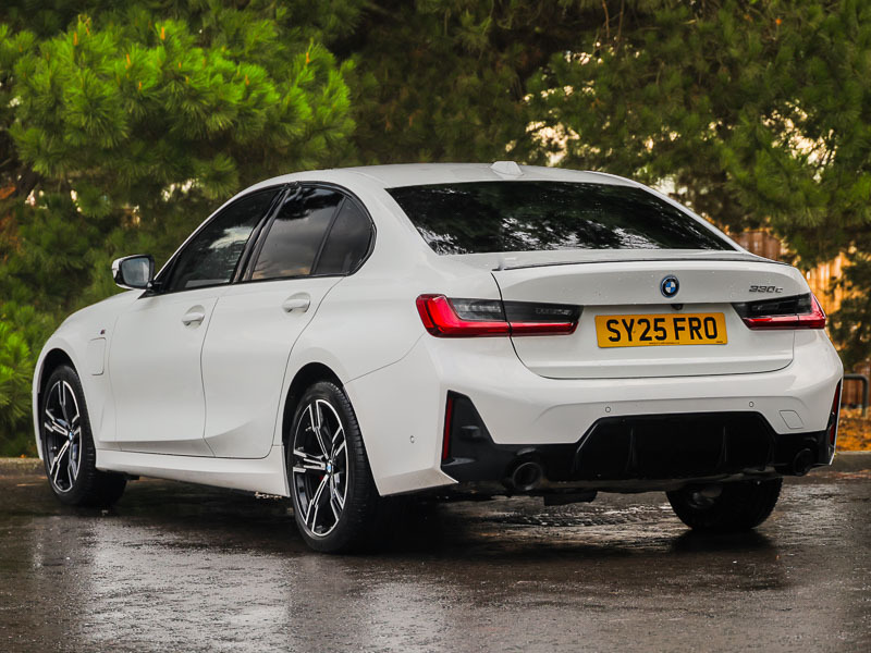 BMW 3 Series 330E 22.3 Kwh M Sport Step Pro Pack SY25FRO White #2