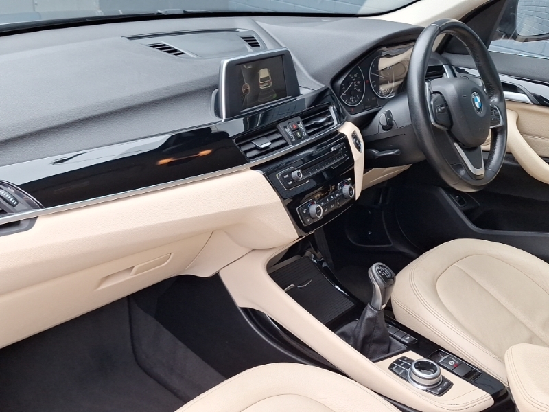 BMW X1 Xdrive 20D Xline FY66VKB Black #5