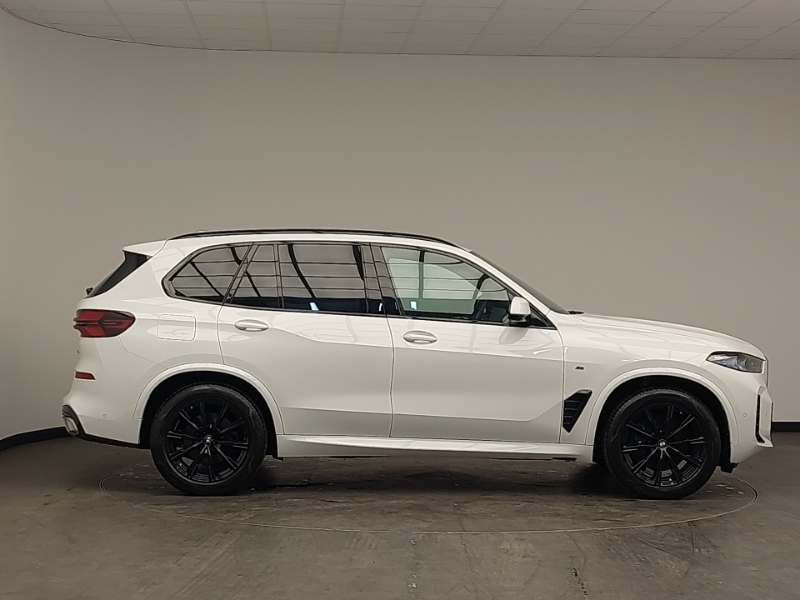 BMW X5 Xdrive30d Mht M Sport YA24VCX White #3