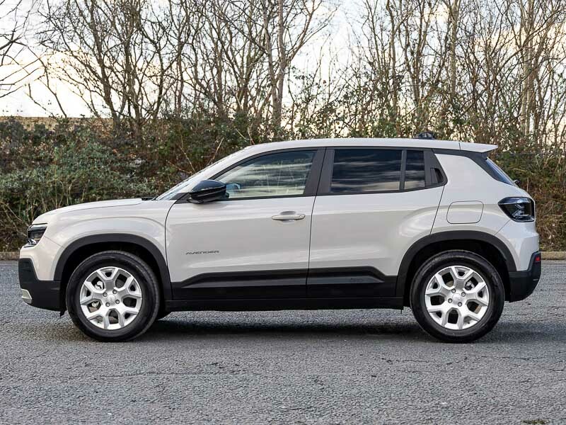 Jeep Avenger 1.2 E-hybrid Altitude Dct ST26JYH Beige #4
