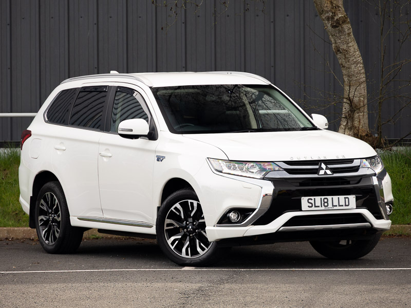 Mitsubishi Outlander 2.0 Phev 4H White
