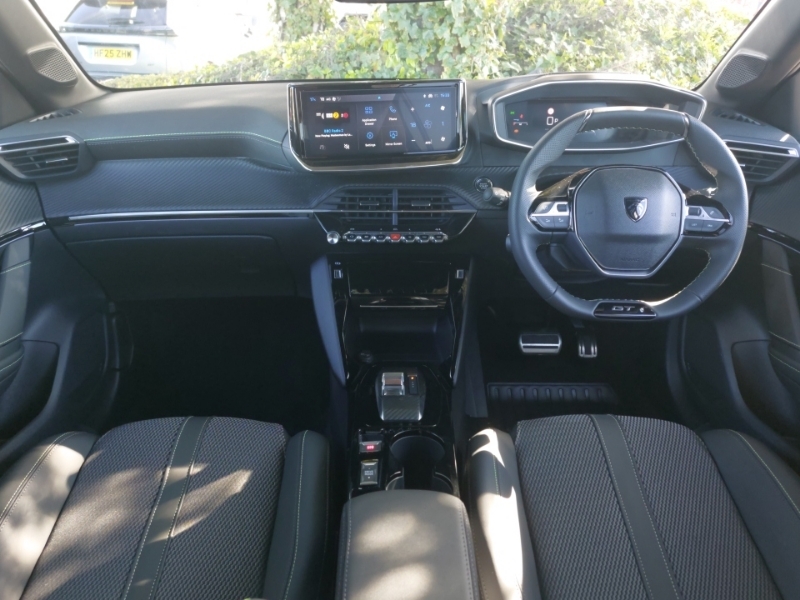 Peugeot 208 1.2 Hybrid 110 Gt E-dsc6 SD26JWM Black #3