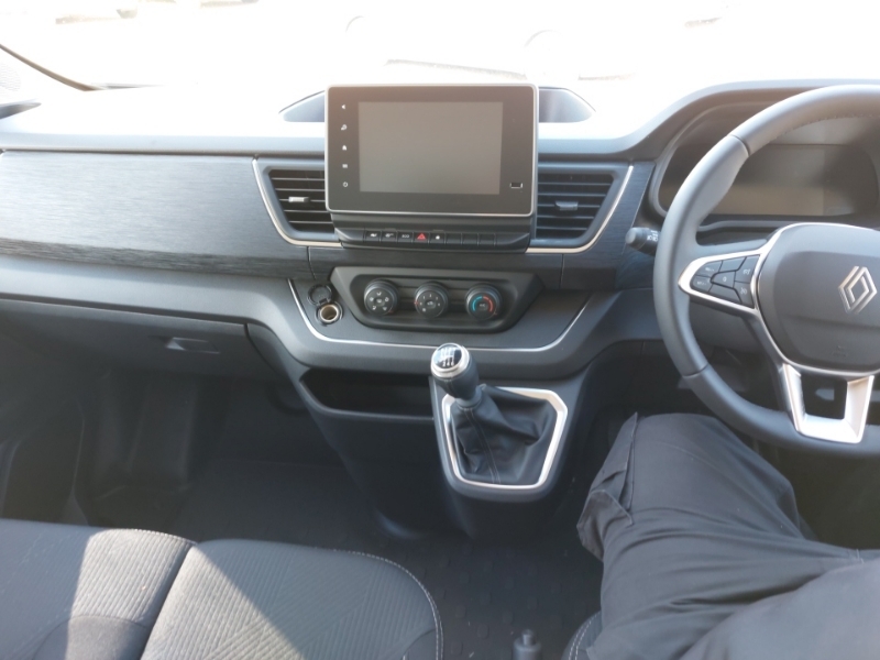 Renault Trafic Ll30 Blue Dci 130 Extra Safety Van White #3