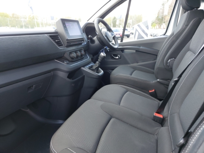 Renault Trafic Ll30 Blue Dci 150 Extra Safety Van SD26LYC Grey #5