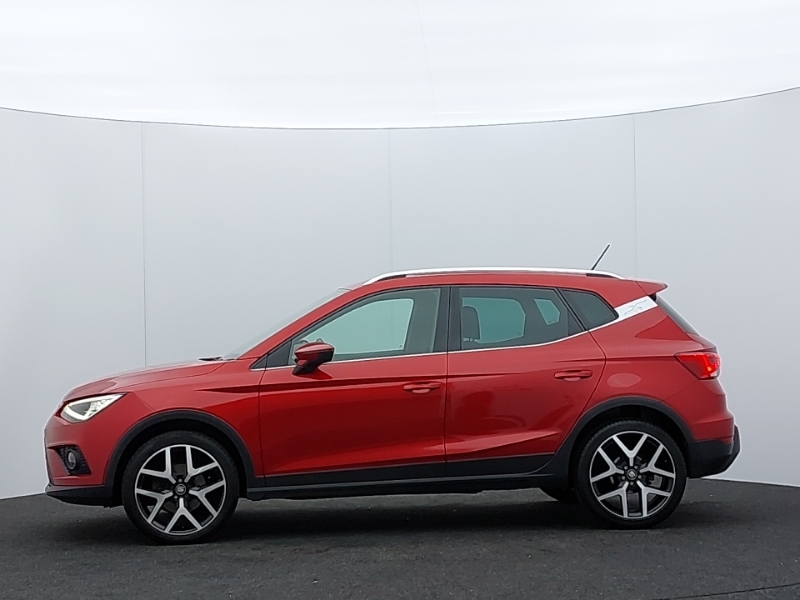 Seat Arona 1.0 Tsi 115 Fr Sport Ez BJ69HCY Red #4