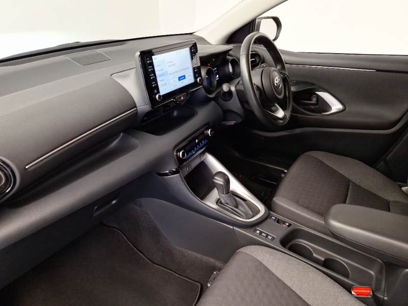 Toyota Yaris 1.5 Hybrid Design Cvt WN72RGZ Black #5