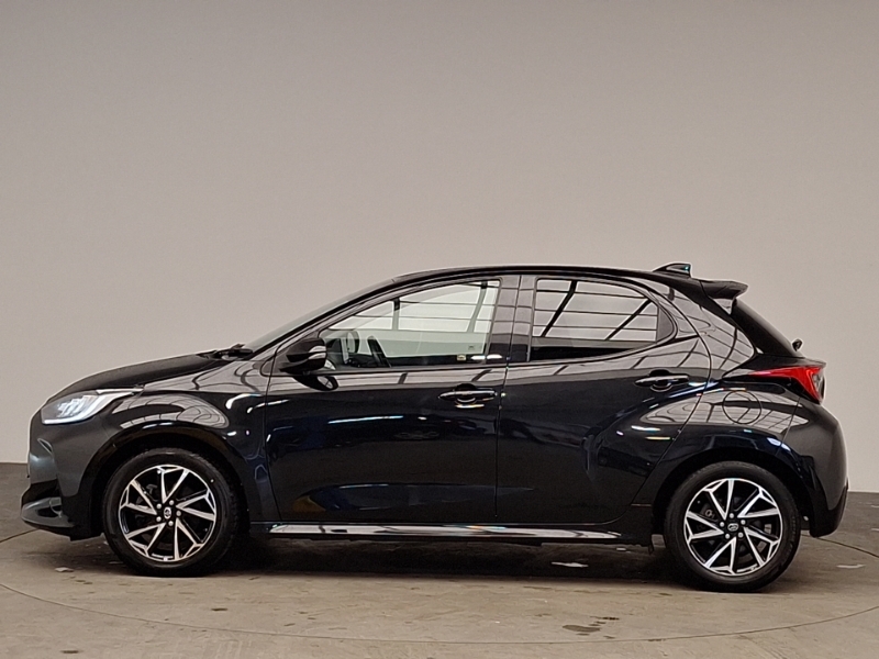 Toyota Yaris 1.5 Hybrid Design Cvt WN72RGZ Black #4