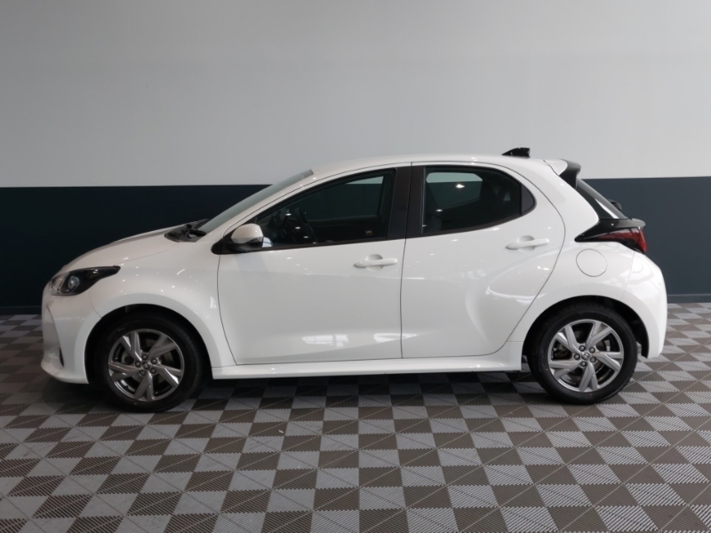 Toyota Yaris 1.5 Hybrid Icon Cvt BV75WPM White #4
