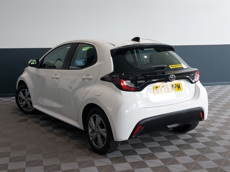 Toyota Yaris 1.5 Hybrid Icon Cvt BV75WPM White #2
