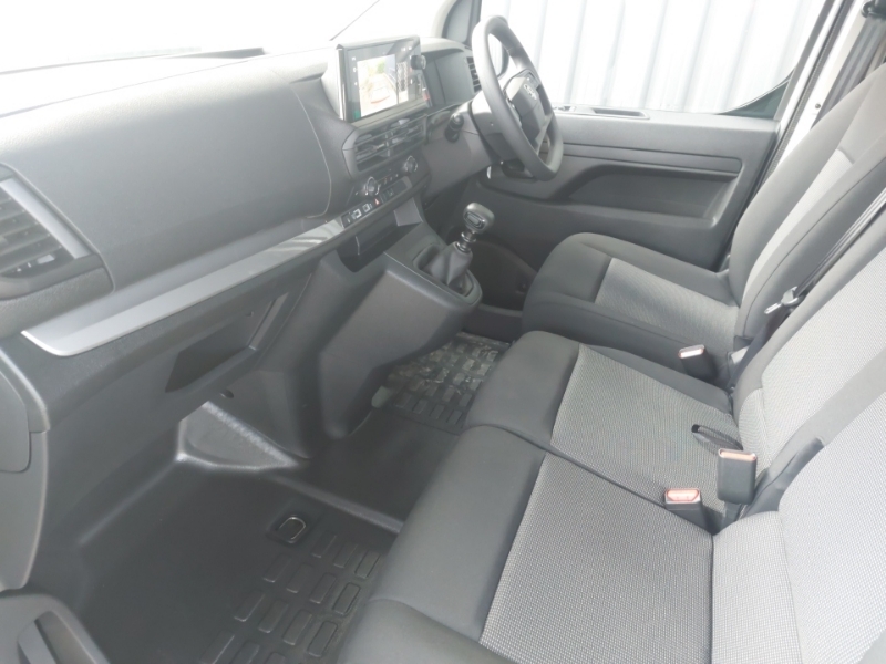 Vauxhall Vivaro 1.5 Turbo D 120 Pro H1 Van SD26RZJ White #5