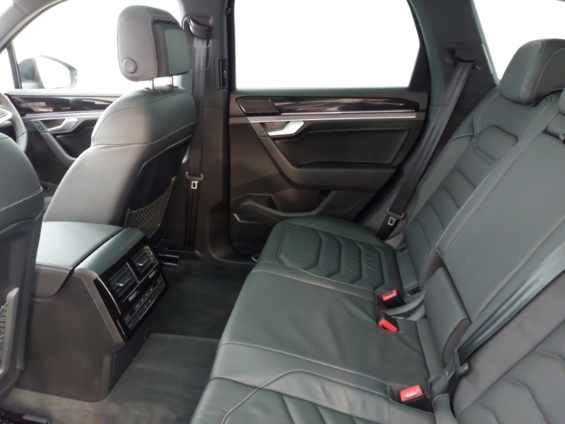 Volkswagen Touareg 3.0 V6 Tdi 4Motion 286 Black Edition Tip SH25VLF Black #6