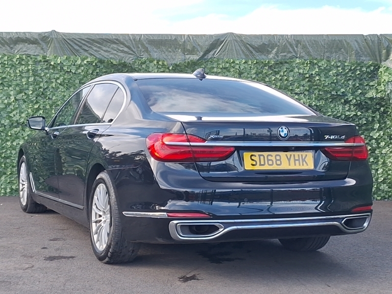 BMW 7 Series 740Ld Xdrive Exclusive Black #2
