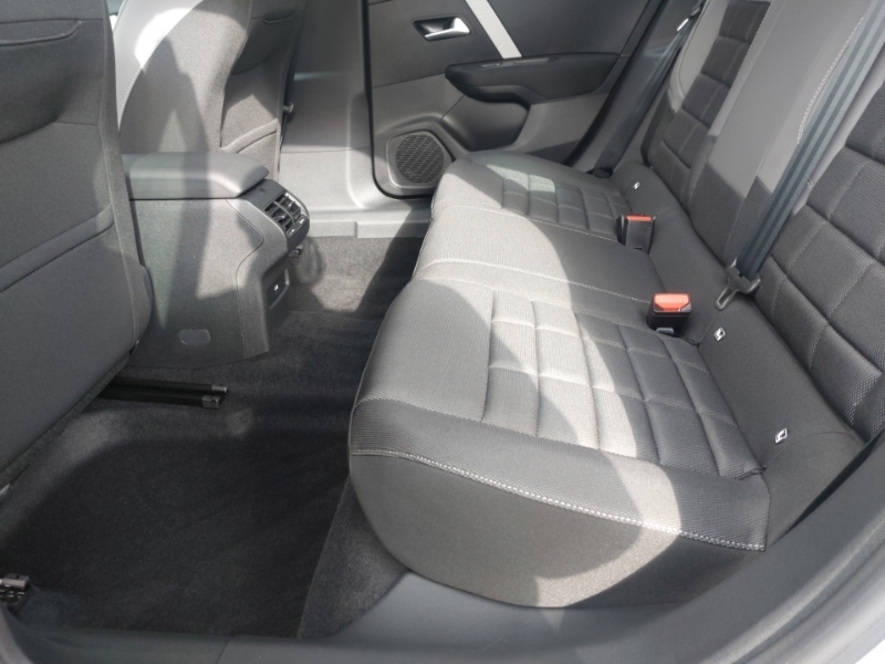 Citroen C4 1.2 130 Plus Green #6