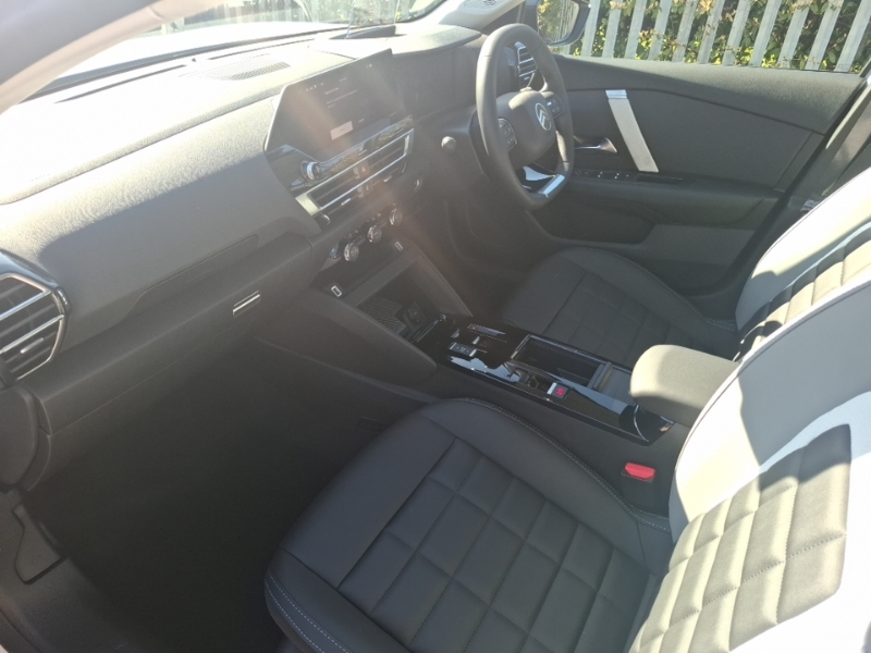 Citroen C4 1.2 Hybrid 145 Max White #5