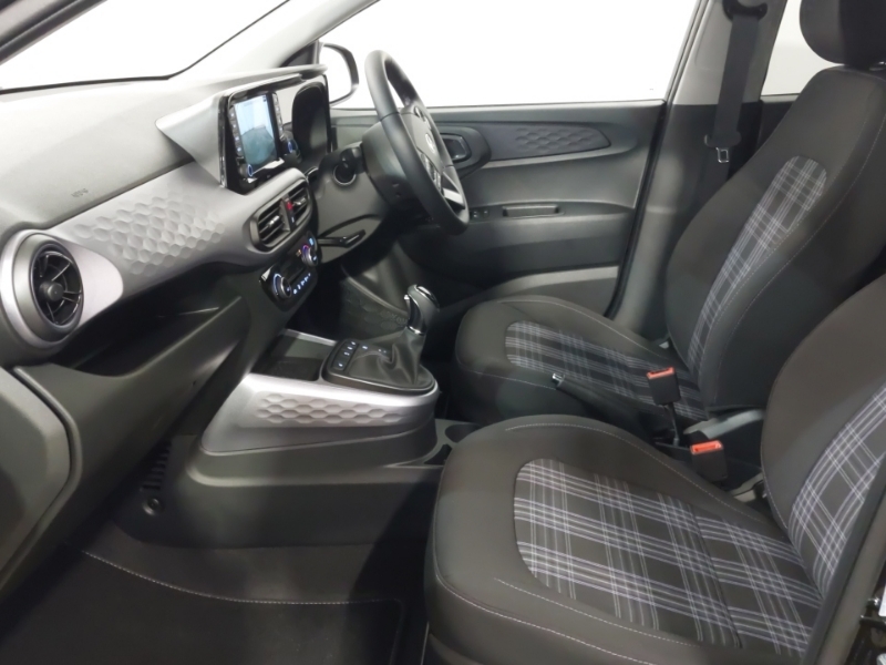 Hyundai I10 1.2 79 Premium Nav SL26VFG Black #5