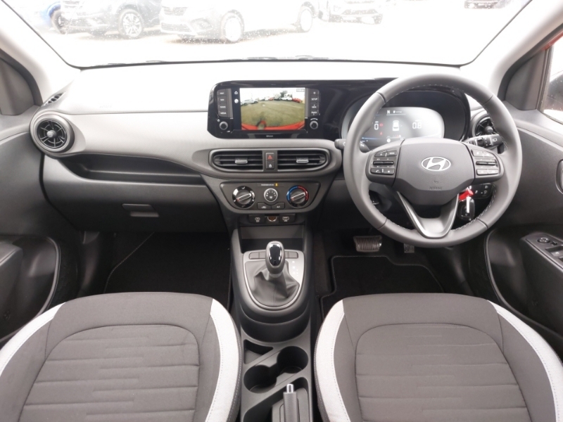 Hyundai I10 1.0 63 Advance Nav SL26TTU Red #3