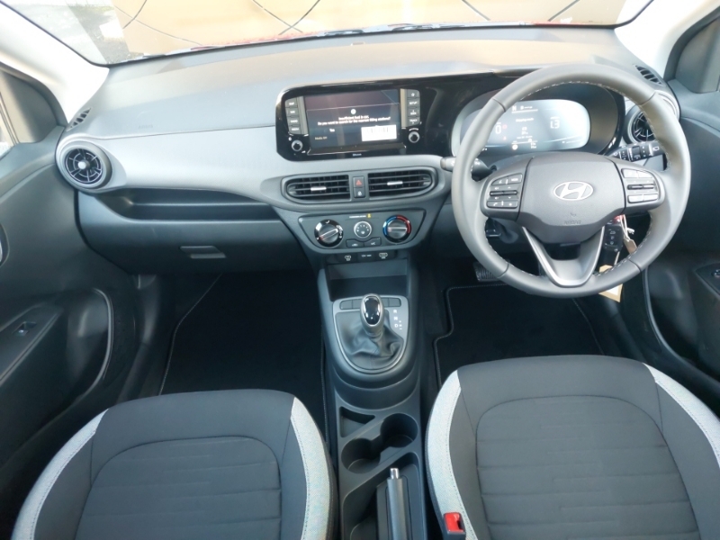 Hyundai I10 1.0 63 Advance Nav SD26XHG Red #3