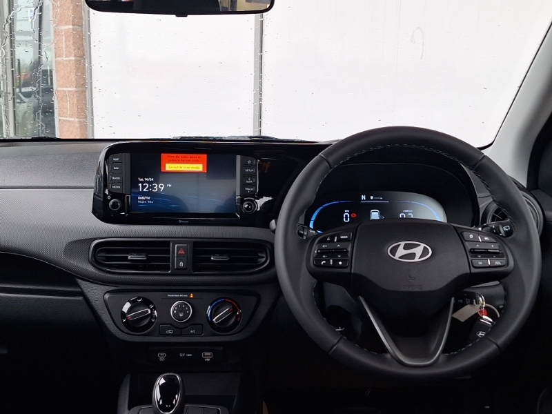 Hyundai I10 1.0 63 Advance Nav SA26KFR Red #3
