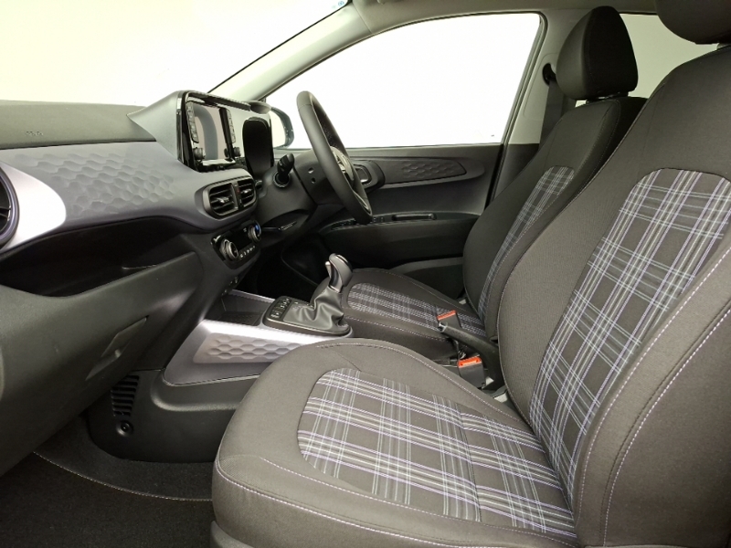 Hyundai I10 1.2 79 Premium Nav PX26ZPK Black #5