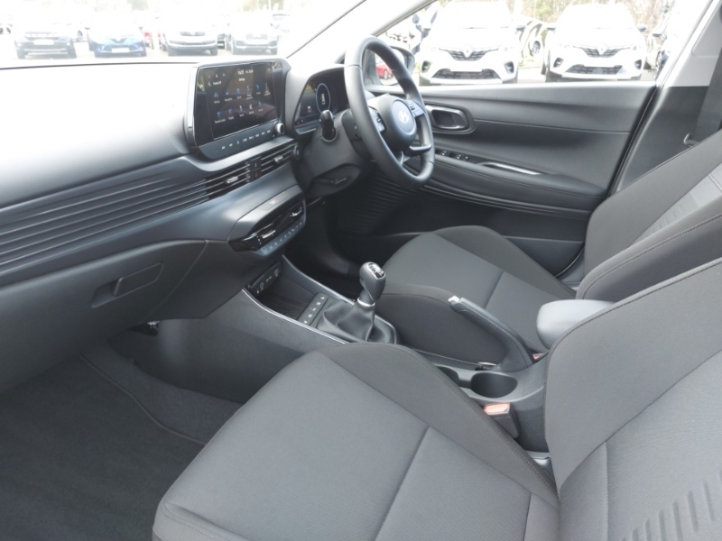Hyundai Bayon 1.0 Tgdi 90 Tech Line SL26UBF White #5