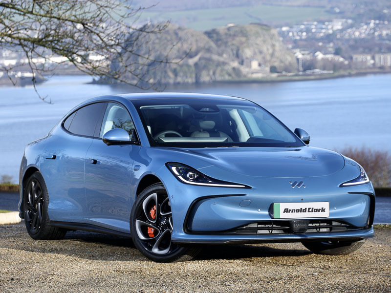 MG IM5 553Kw Performance 100Kwh Blue