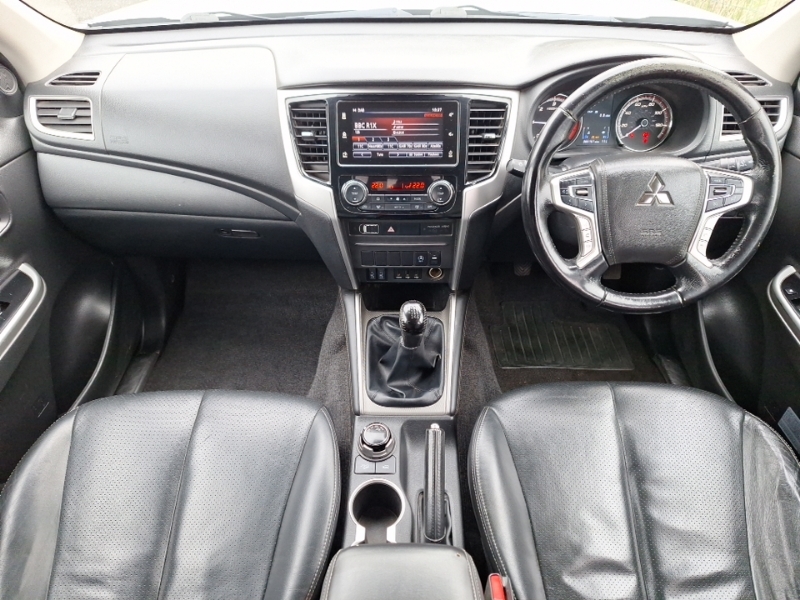 Mitsubishi L200 Double Cab Di-d 150 Barbarian 4Wd SO70BZW Silver #3