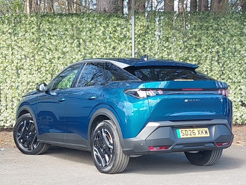 Peugeot 3008 157Kw Allure 73Kwh Blue #2