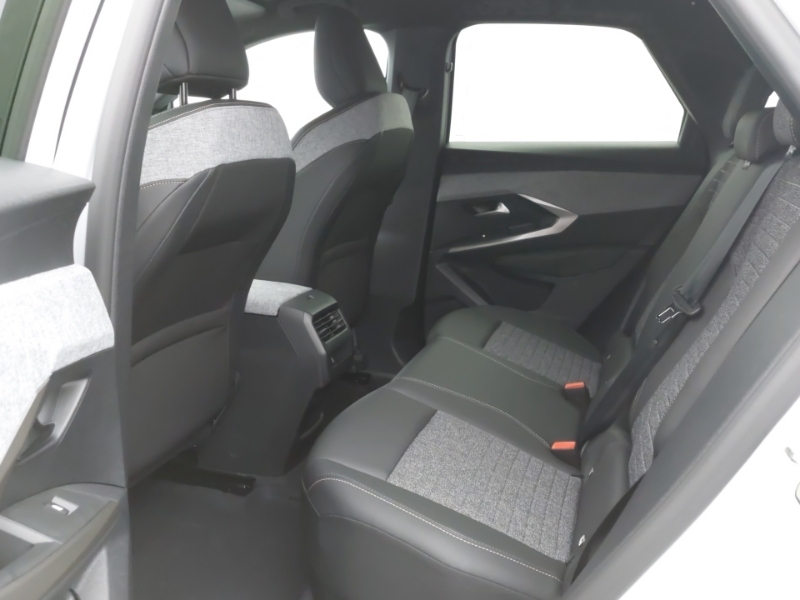 Peugeot 3008 157Kw Allure 73Kwh White #6